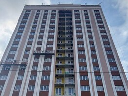 Продается 3-комнатная квартира Монтажников, 6, 71.3 м², 3828900 рублей