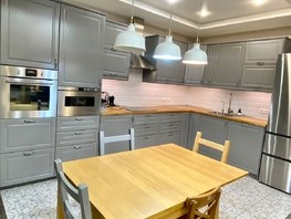 Продается 3-комнатная квартира Елены Стасовой ул, 163  м², 17700000 рублей