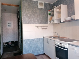 Продается 3-комнатная квартира Попова ул, 64.5 м², 3640000 рублей
