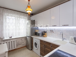 Продается 3-комнатная квартира Балтийская ул, 67.4 м², 4300000 рублей