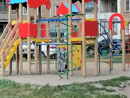 Продается 3-комнатная квартира Шумакова ул, 61 м², 3900000 рублей
