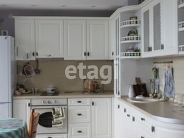 Продается 2-комнатная квартира Петра Сухова ул, 71.4 м², 4950000 рублей