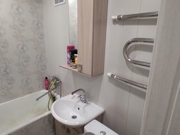 Продается 2-комнатная квартира Октябрьская ул, 45.3 м², 2200000 рублей