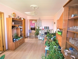3-комнатная квартира, 49 м², 4/4 этаж