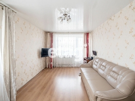 Продается 4-комнатная квартира Строителей Проспект, 72.8 м², 4450000 рублей