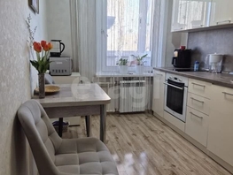 Продается 3-комнатная квартира Радикальцева ул, 66.5  м&sup2;, 7050000 рублей