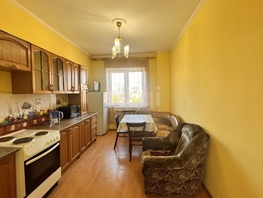 Продается 1-комнатная квартира 142-й мкр, 39.8  м&sup2;, 6500000 рублей