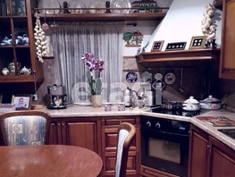 Таунхаус, 180 м², 3 этажа, участок 1 сот.