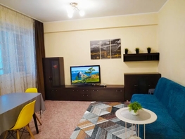 Снять двухкомнатную квартиру Дальневосточная ул, 100  м&sup2;, 4500 рублей