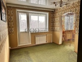 Продается 4-комнатная квартира Пионерский б-р, 61.4  м², 6849999 рублей