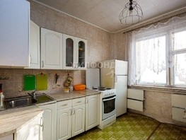 Продается 3-комнатная квартира Авиаторов  пр-кт, 67.5  м², 4680000 рублей