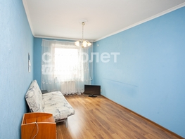 Продается 4-комнатная квартира Молодежный пр-кт, 84.4 м², 7700000 рублей