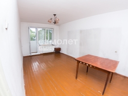 Продается 2-комнатная квартира Строителей б-р, 44.1 м², 3950000 рублей