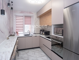 Продается 4-комнатная квартира Шахтеров пр-кт, 61  м&sup2;, 6700000 рублей