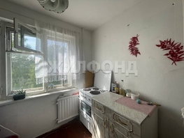 Продается 2-комнатная квартира Сибиряков-Гвардейцев ул, 42.9 м², 3999000 рублей