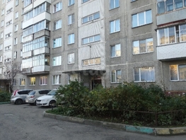 Продается 3-комнатная квартира Петухова ул, 60.3 м², 3900000 рублей
