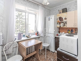 Продается 3-комнатная квартира Юбилейный пр-кт, 58.7  м&sup2;, 3650000 рублей