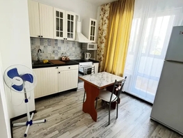 Снять однокомнатную квартиру Ясный Берег ул, 30  м&sup2;, 2700 рублей