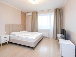 Снять однокомнатную квартиру Романова ул, 30  м&sup2;, 3410 рублей