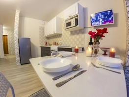 Снять однокомнатную квартиру Немировича-Данченко ул, 36  м&sup2;, 2299 рублей