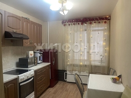 Продается 2-комнатная квартира Бориса Богаткова ул, 51.9  м&sup2;, 6500000 рублей