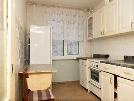 Продается 4-комнатная квартира Бориса Богаткова ул, 74.5  м&sup2;, 7380000 рублей
