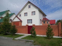 Коттедж, 220 м², 3 этажа, участок 10 сот.