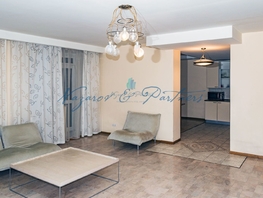 5-комнатная квартира, 210 м², 1/4 этаж