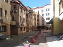 4-комнатная квартира, 139 м², 2/4 этаж