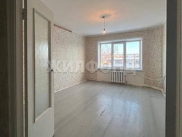 Продается 3-комнатная квартира Шоссейная ул, 62.7 м², 2350000 рублей