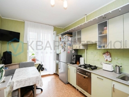 Продается 2-комнатная квартира Комарова пр-кт, 64.7 м², 7950000 рублей