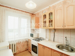 Продается 4-комнатная квартира Бородина ул, 64.4  м², 6500000 рублей