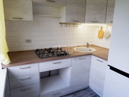 Продается 3-комнатная квартира Калинина ул, 60  м², 32000 рублей