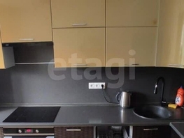 Продается 2-комнатная квартира Комарова пр-кт, 60 м², 50000 рублей