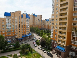 Продается 3-комнатная квартира Комарова пр-кт, 86.3  м², 12500000 рублей