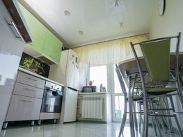Продается 2-комнатная квартира Ивана Черных ул, 52.5  м², 5890000 рублей