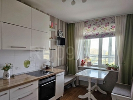 Продается 2-комнатная квартира Урожайный пер, 51.9 м², 6500000 рублей