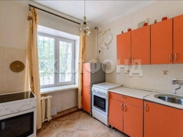 Продается 2-комнатная квартира Кирова пр-кт, 40.8 м², 4500000 рублей