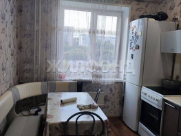 Продается 3-комнатная квартира Клюева ул, 63 м², 6500000 рублей