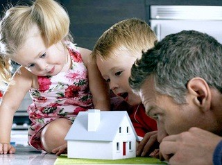 Выросли шансы получить семейную ипотеку под 6% у семей с детьми
