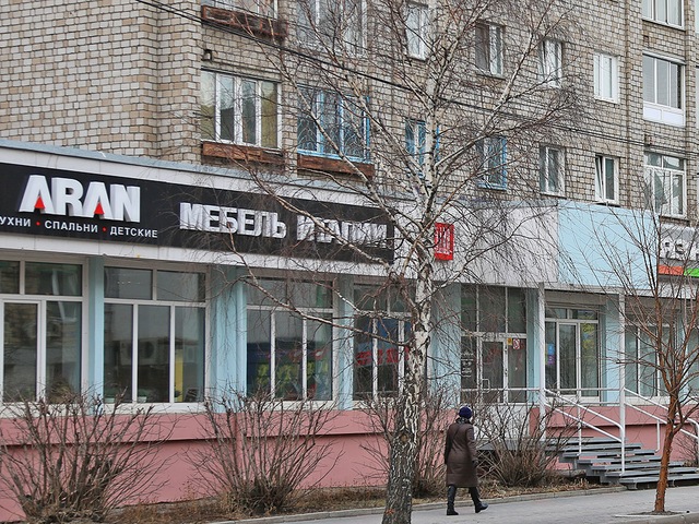 В жилых домах запретили размещать магазины бытовой химии, стройматериалов, автозапчастей и мебели