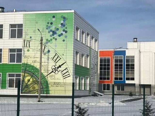 Школу в Хомутово вводят в эксплуатацию