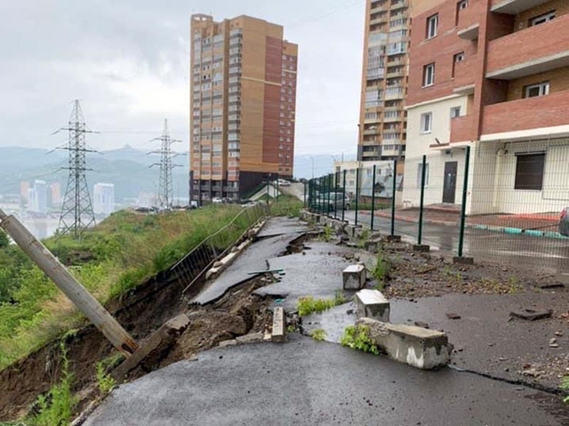 На укрепление склона в Студгородке потребуется 1,5 млрд рублей