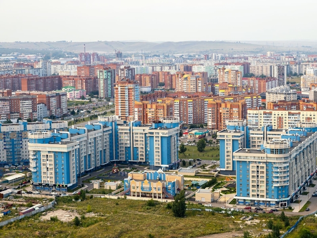 Новостройки делают вид, что растут, вторичка — что падает